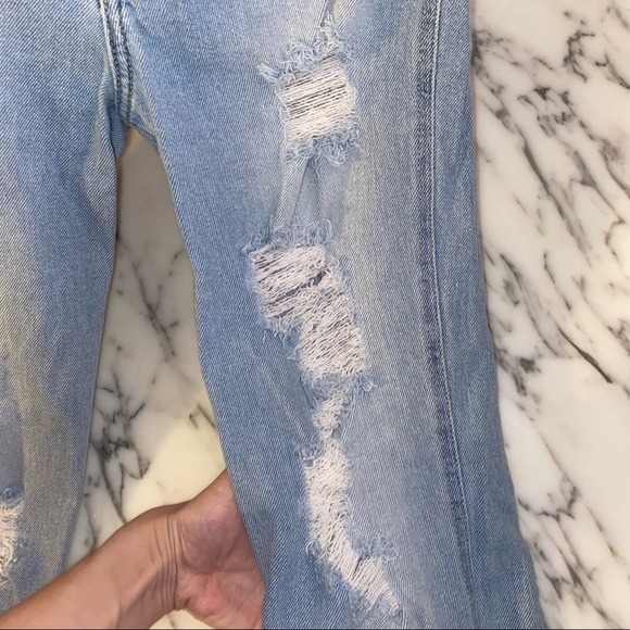 *donated* Hollister Ultra High-Rise Mom Jeans - Picture 8 of 9